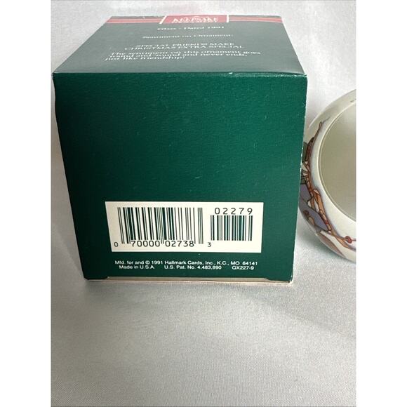 Hallmark Ornament Extra-Special Friends Glass Ball 1991 Rabbit Raccoon Squirrel - Picture 4 of 5